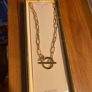 Gold tone 18 inch true to form